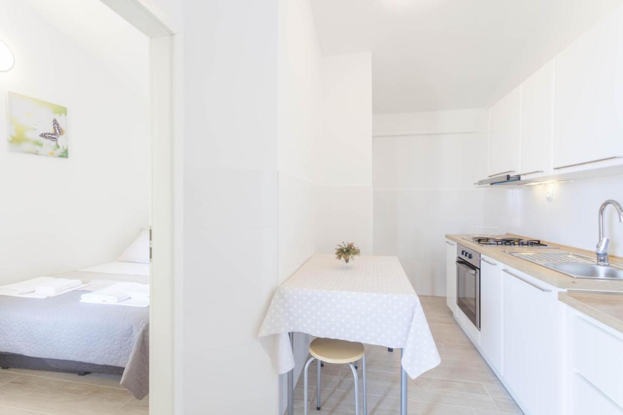 Apartments Maras Makarska Ruang foto